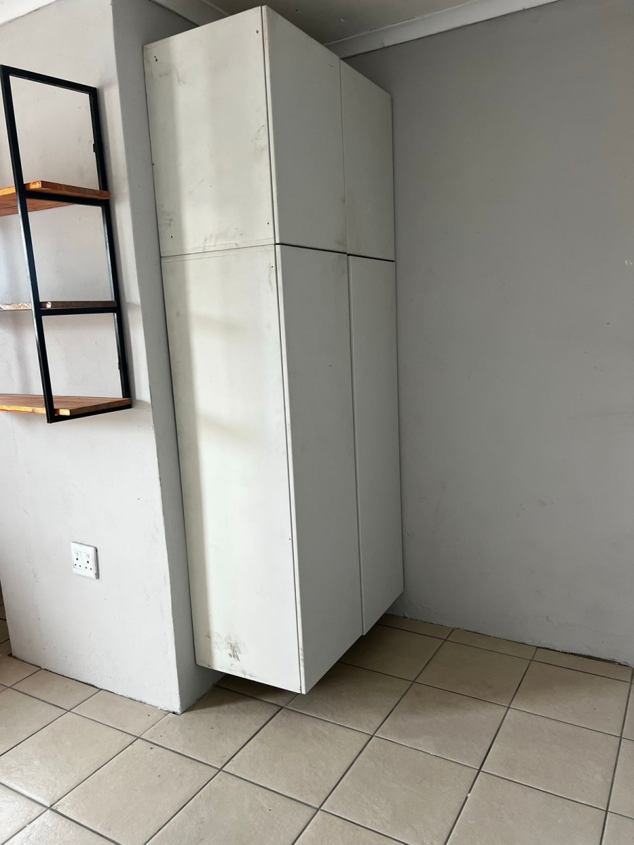 6 Bedroom Property for Sale in Delft Western Cape